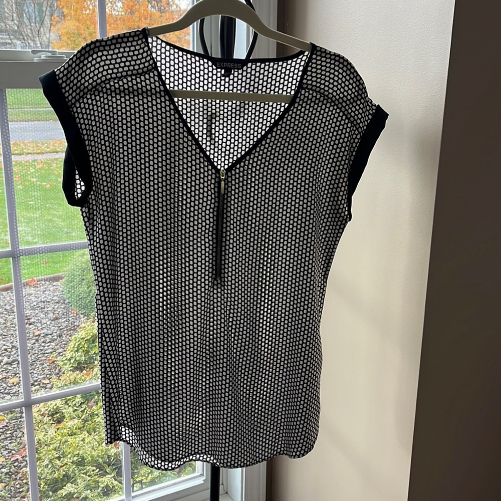 Express Zip Top